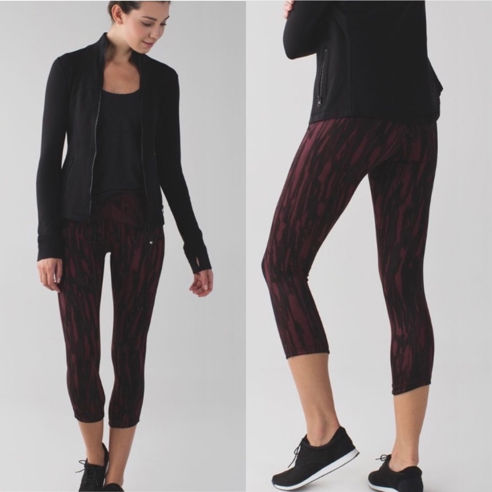 Lululemon Exquisite Crop Painted Animal Bordeaux Drama Leggings